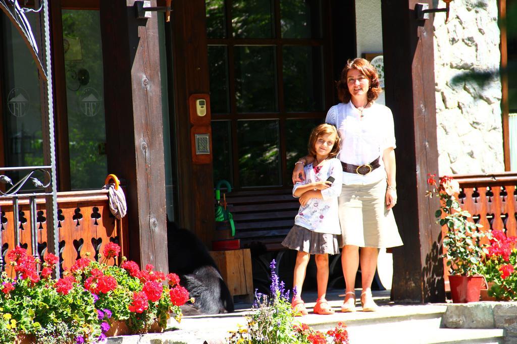 Hotel Castor Champoluc Eksteriør bilde
